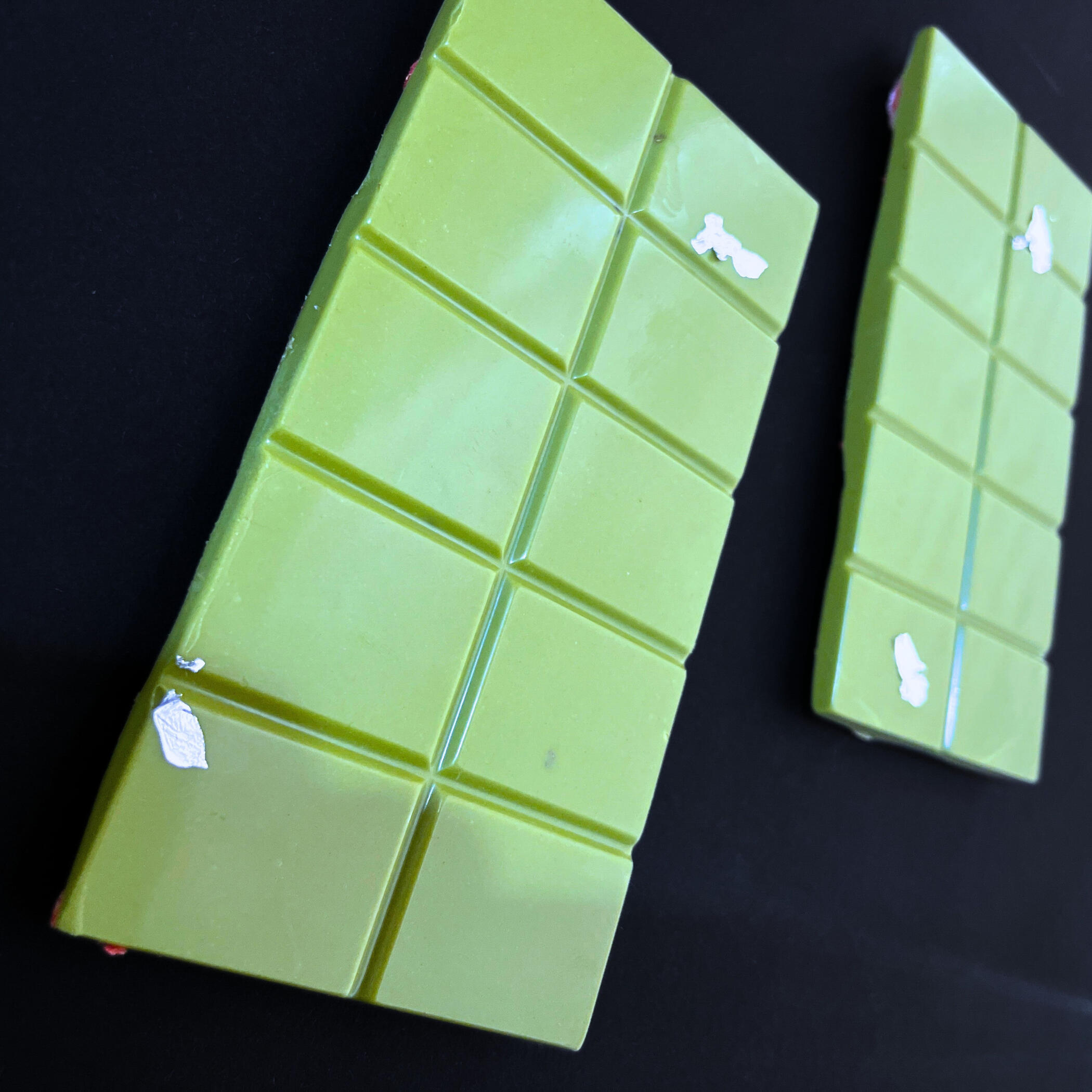 Strawberry Matcha chocolate bars